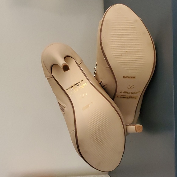 Heels - Picture 5 of 5